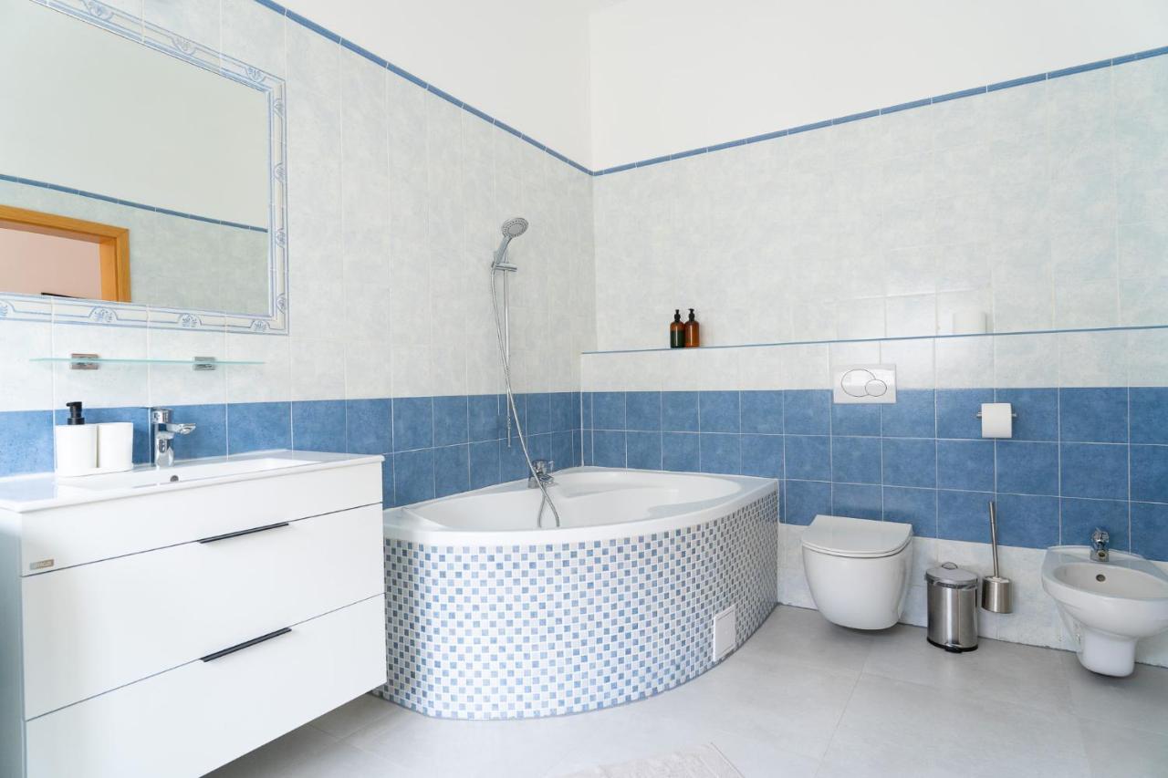The Dante Prague - Family And Friends Apartments Экстерьер фото