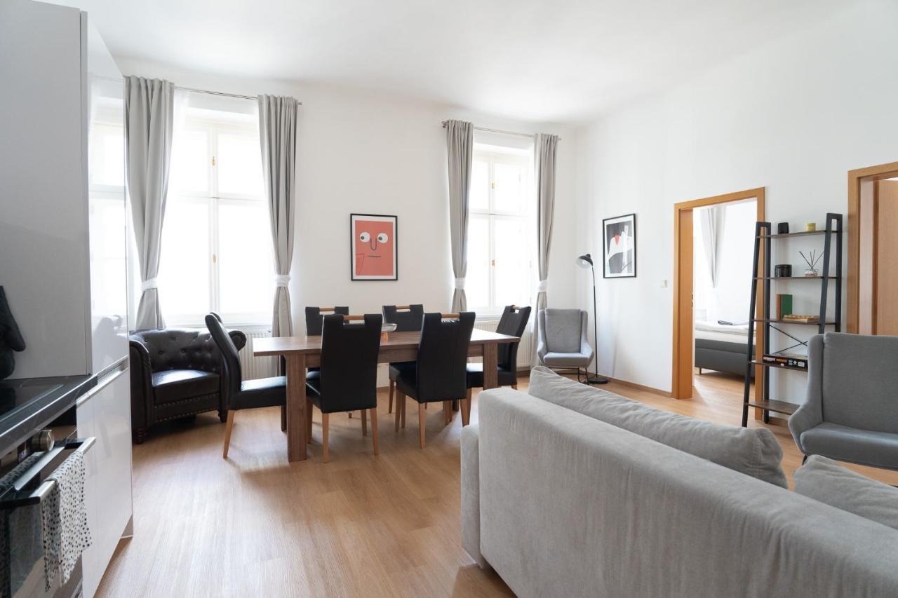 The Dante Prague - Family And Friends Apartments Экстерьер фото
