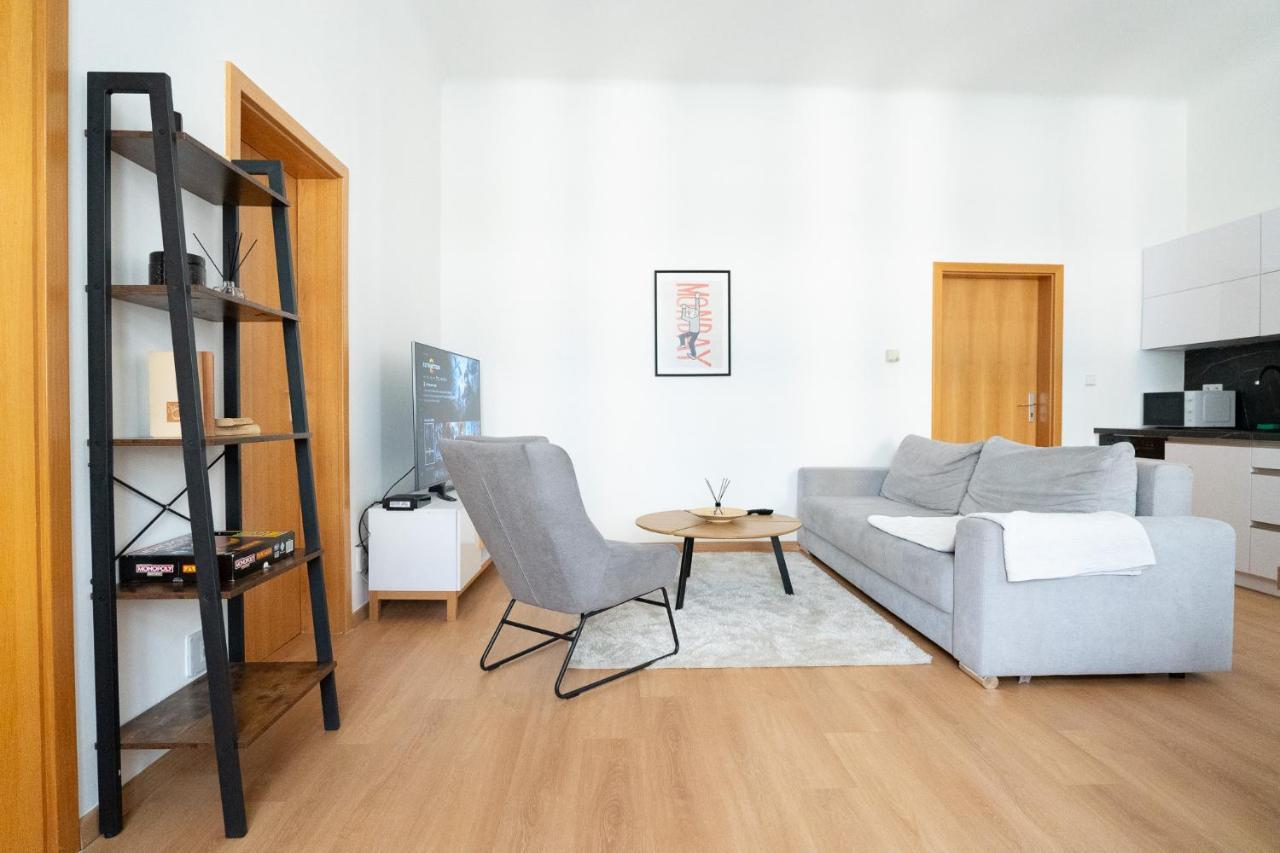 The Dante Prague - Family And Friends Apartments Экстерьер фото