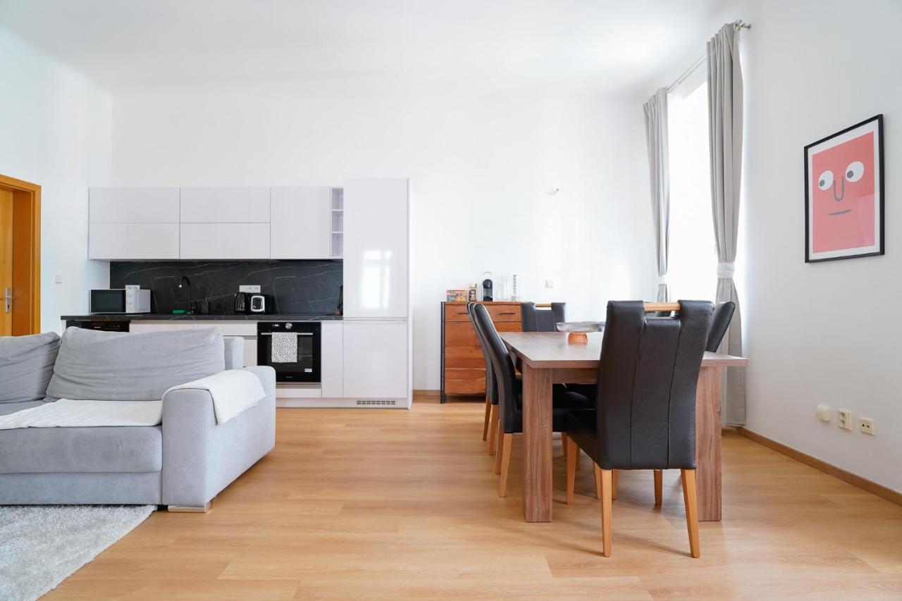 The Dante Prague - Family And Friends Apartments Экстерьер фото